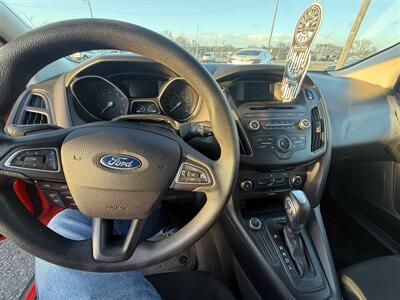 2015 Ford Focus SE   - Photo 10 - Topeka, KS 66608