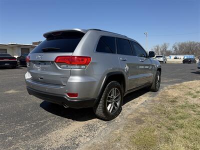 2018 Jeep Grand Cherokee Limited   - Photo 3 - Topeka, KS 66608