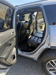 2018 Jeep Grand Cherokee Limited   - Photo 9 - Topeka, KS 66608
