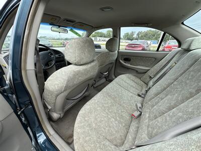 2001 Hyundai ELANTRA GLS   - Photo 10 - Topeka, KS 66608
