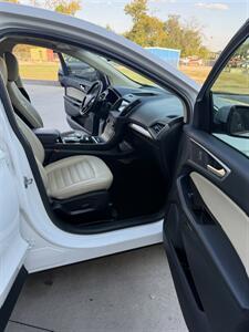 2020 Ford Edge SEL - Photo 8 - Topeka, KS 66608