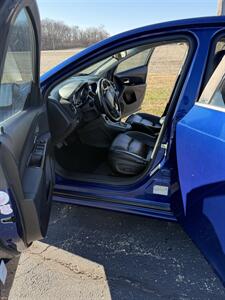 2013 Chevrolet Cruze 2LT Auto - Photo 6 - Topeka, KS 66608