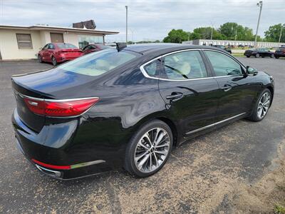 2018 Kia Cadenza Premium   - Photo 5 - Topeka, KS 66608