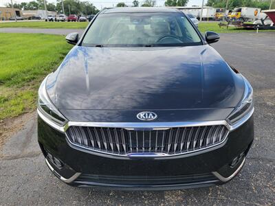 2018 Kia Cadenza Premium   - Photo 2 - Topeka, KS 66608