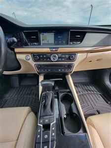 2018 Kia Cadenza Premium   - Photo 19 - Topeka, KS 66608