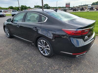 2018 Kia Cadenza Premium   - Photo 6 - Topeka, KS 66608