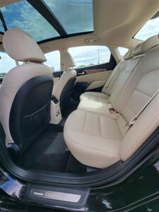 2018 Kia Cadenza Premium   - Photo 10 - Topeka, KS 66608