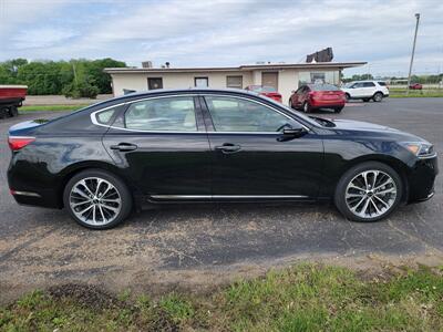 2018 Kia Cadenza Premium   - Photo 4 - Topeka, KS 66608