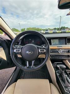 2018 Kia Cadenza Premium   - Photo 20 - Topeka, KS 66608