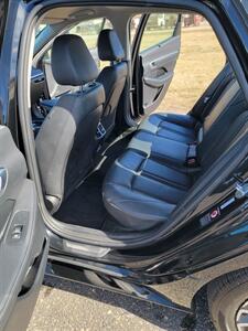 2021 Hyundai SONATA Hybrid Limited   - Photo 8 - Topeka, KS 66608