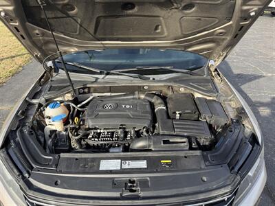 2016 Volkswagen Passat 1.8T S   - Photo 6 - Topeka, KS 66608