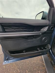 2018 Ford Expedition Platinum Max   - Photo 10 - Topeka, KS 66608