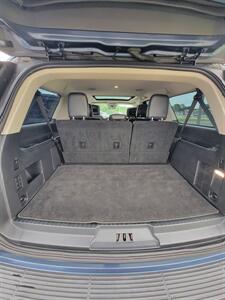 2018 Ford Expedition Platinum Max   - Photo 17 - Topeka, KS 66608