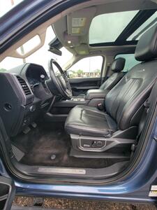 2018 Ford Expedition Platinum Max   - Photo 9 - Topeka, KS 66608
