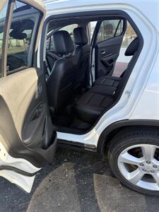 2015 Chevrolet Trax LTZ   - Photo 9 - Topeka, KS 66608