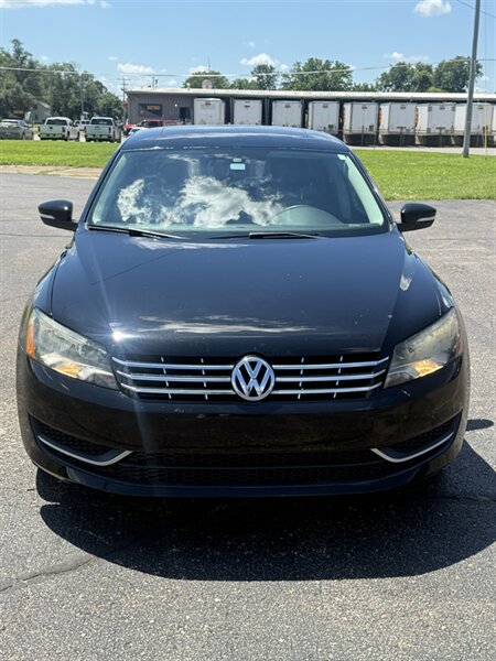 2015 Volkswagen Passat 2.0L TDI SE   - Photo 1 - Topeka, KS 66608