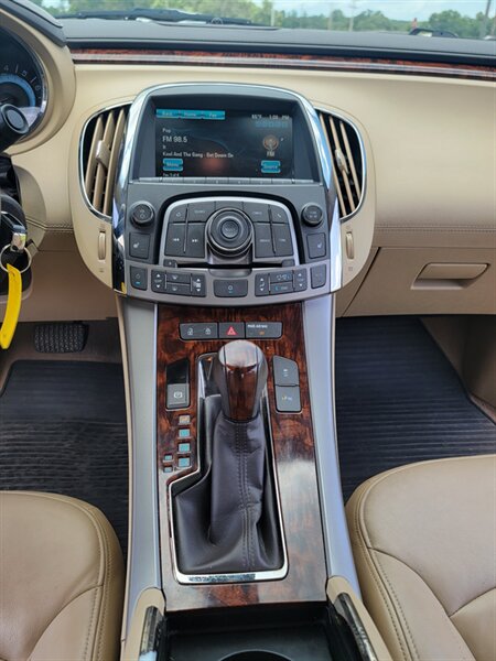 2012 Buick LaCrosse Premium 1 - Photo 18 - Topeka, KS 66608