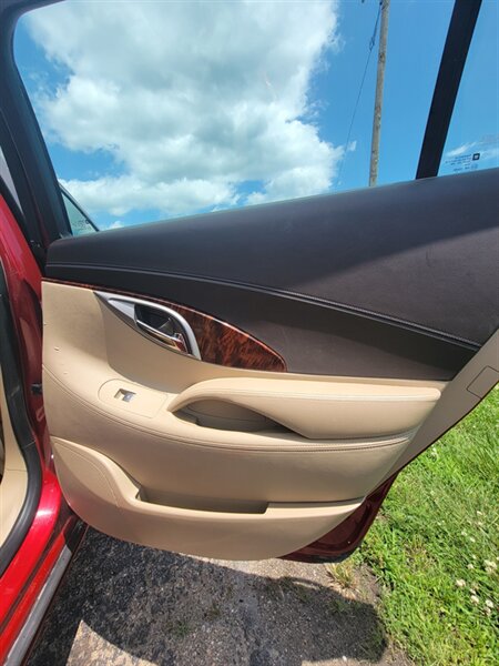 2012 Buick LaCrosse Premium 1 - Photo 13 - Topeka, KS 66608