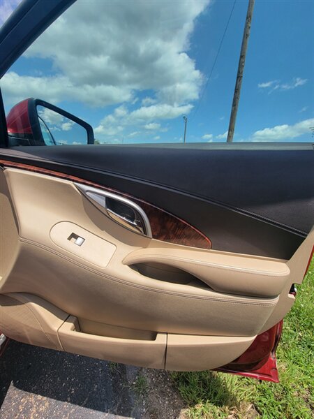 2012 Buick LaCrosse Premium 1 - Photo 15 - Topeka, KS 66608