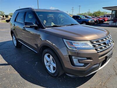 2016 Ford Explorer XLT   - Photo 3 - Topeka, KS 66608