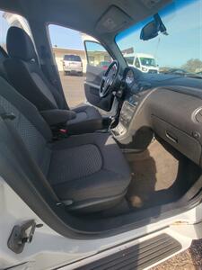 2008 Chevrolet HHR Panel LT   - Photo 9 - Topeka, KS 66608