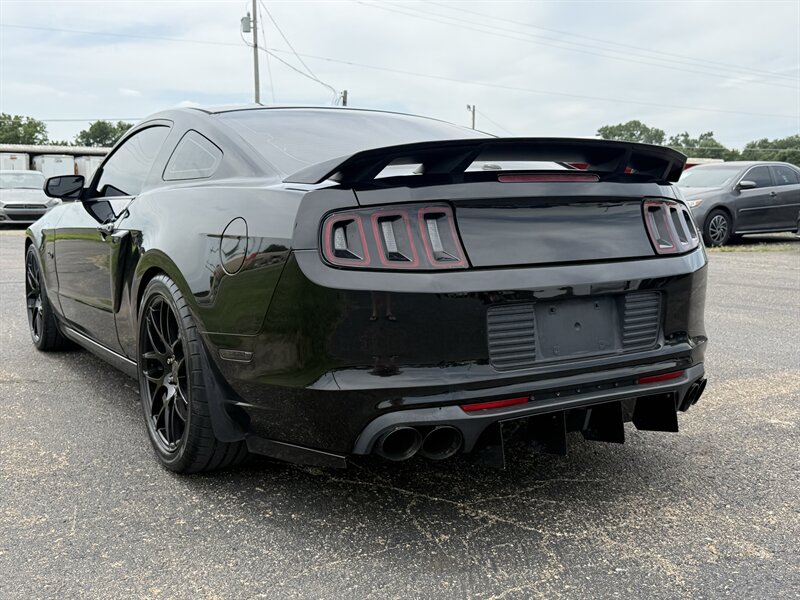 2014 Ford Mustang GT Premium - Photo 5 - Topeka, KS 66608
