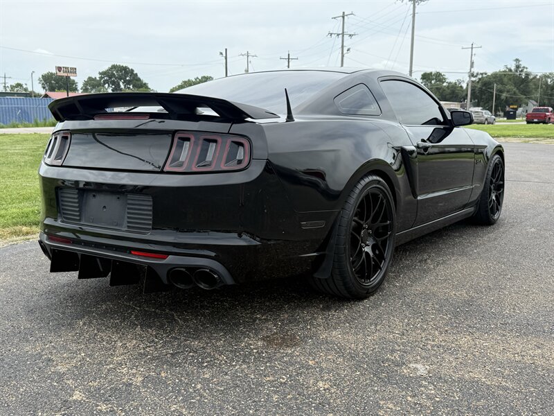 2014 Ford Mustang GT Premium - Photo 7 - Topeka, KS 66608