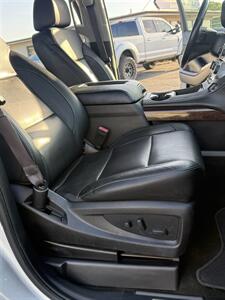 2017 GMC Yukon SLT   - Photo 11 - Topeka, KS 66608