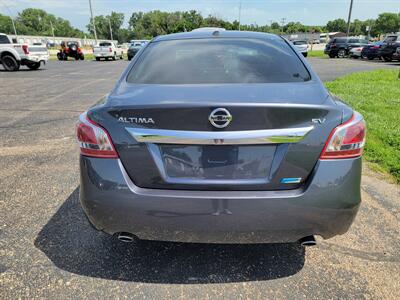 2013 Nissan Altima 2.5 SV   - Photo 6 - Topeka, KS 66608
