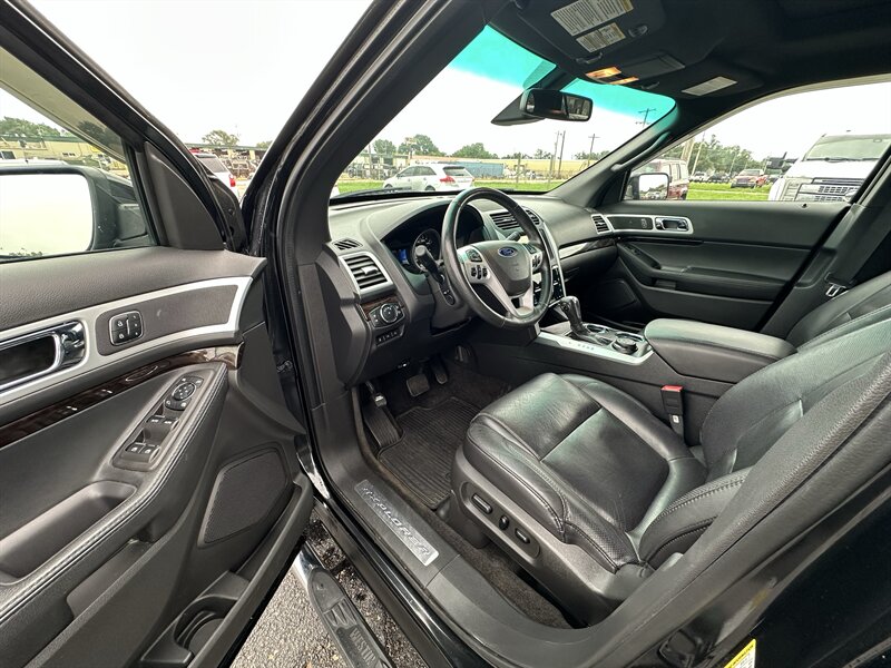 2013 Ford Explorer Limited - Photo 8 - Topeka, KS 66608