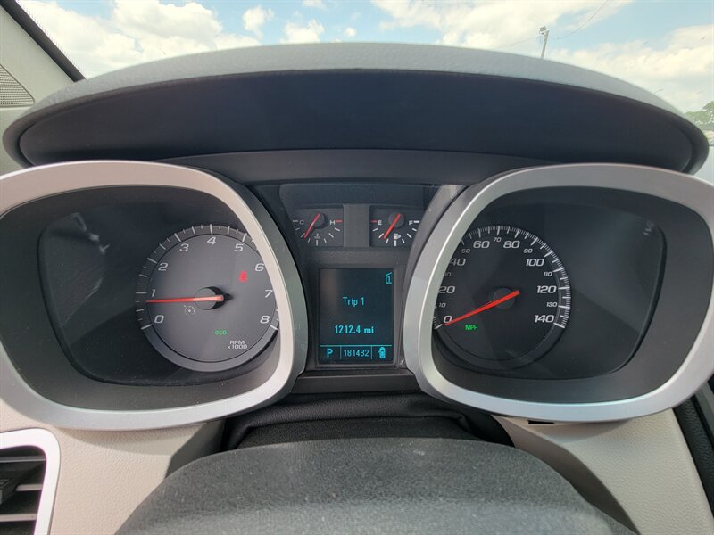 2010 Chevrolet Equinox LT - Photo 15 - Topeka, KS 66608