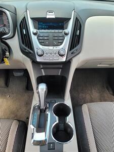2010 Chevrolet Equinox LT - Photo 14 - Topeka, KS 66608