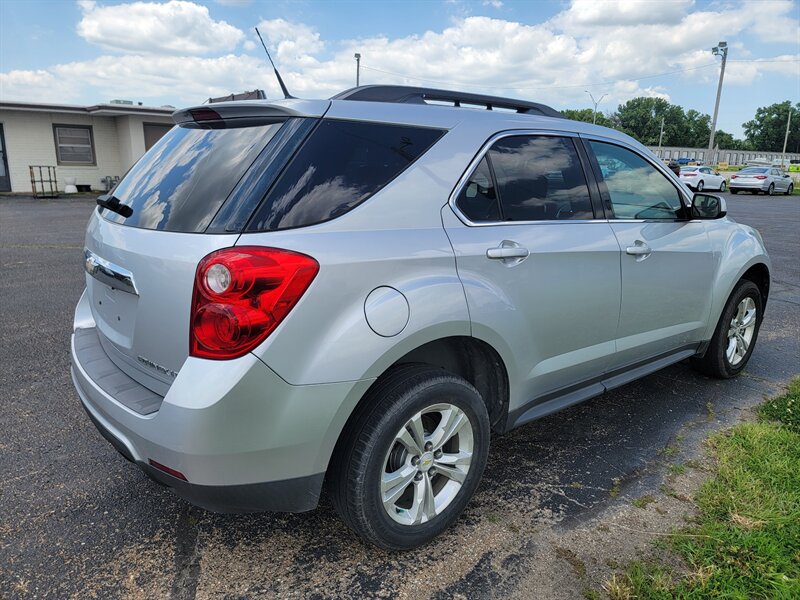 2010 Chevrolet Equinox LT - Photo 5 - Topeka, KS 66608