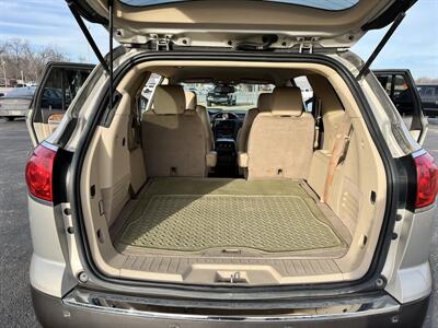 2012 Buick Enclave Leather   - Photo 18 - Topeka, KS 66608