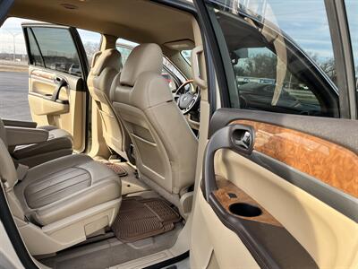 2012 Buick Enclave Leather   - Photo 15 - Topeka, KS 66608