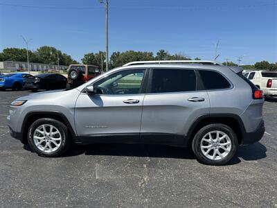 2015 Jeep Cherokee Latitude   - Photo 8 - Topeka, KS 66608