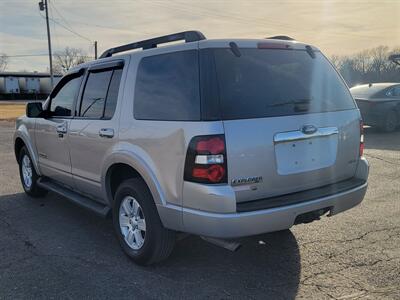 2008 Ford Explorer XLT   - Photo 3 - Topeka, KS 66608