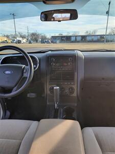 2008 Ford Explorer XLT   - Photo 10 - Topeka, KS 66608