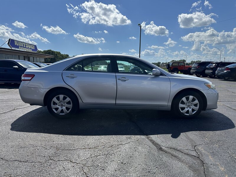 2011 Toyota Camry - Photo 4 - Topeka, KS 66608