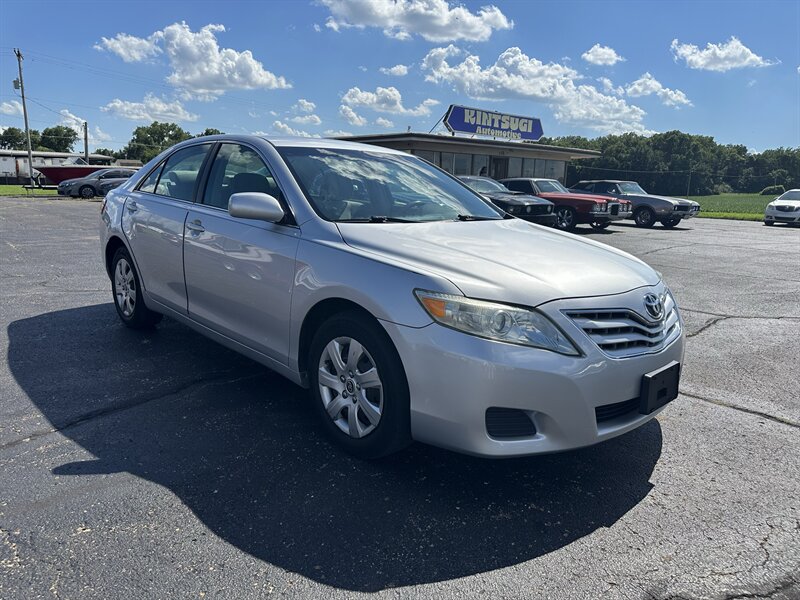 2011 Toyota Camry - Photo 3 - Topeka, KS 66608