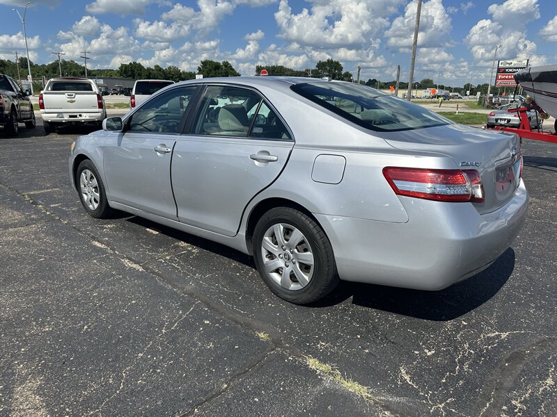 2011 Toyota Camry - Photo 7 - Topeka, KS 66608