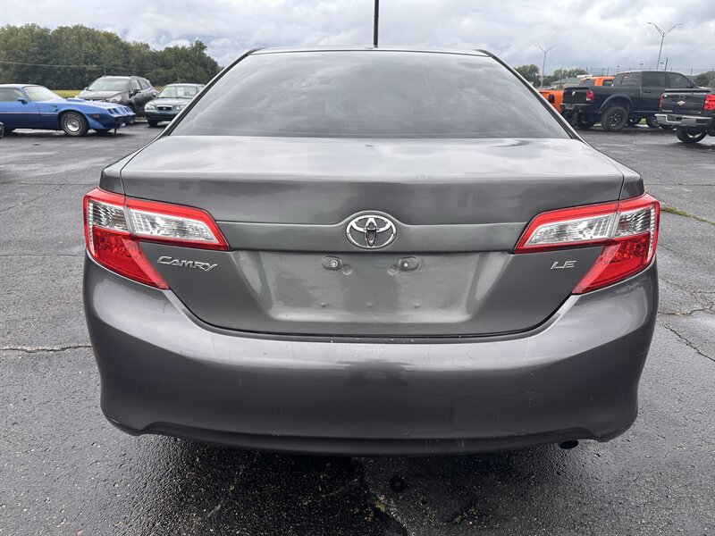 2014 Toyota Camry LE - Photo 6 - Topeka, KS 66608