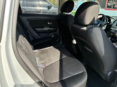 2013 Kia Soul +   - Photo 8 - Longview, TX 75605