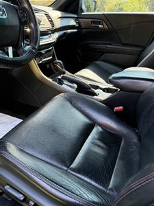 2017 Honda Accord Sport Special Edition   - Photo 9 - Jacksonville, FL 32208