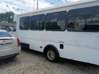 2007 Ford E-450 SD - Photo 2 - Terre Haute, IN 47807