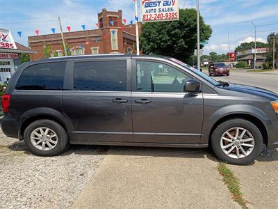 2018 Dodge Grand Caravan SXT - Photo 2 - Terre Haute, IN 47807