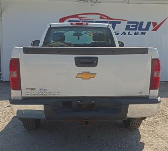 2009 Chevrolet Silverado 1500 Work Truck - Photo 4 - Terre Haute, IN 47807