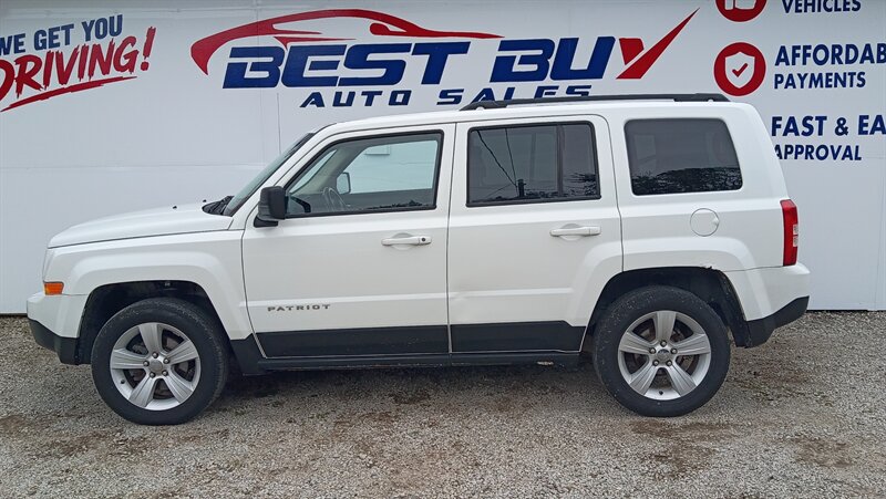 2011 Jeep Patriot Latitude   - Photo 1 - Terre Haute, IN 47807