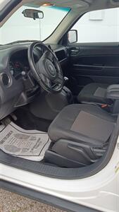 2011 Jeep Patriot Latitude   - Photo 7 - Terre Haute, IN 47807