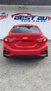 2017 Chevrolet Cruze LT Auto - Photo 9 - Terre Haute, IN 47807